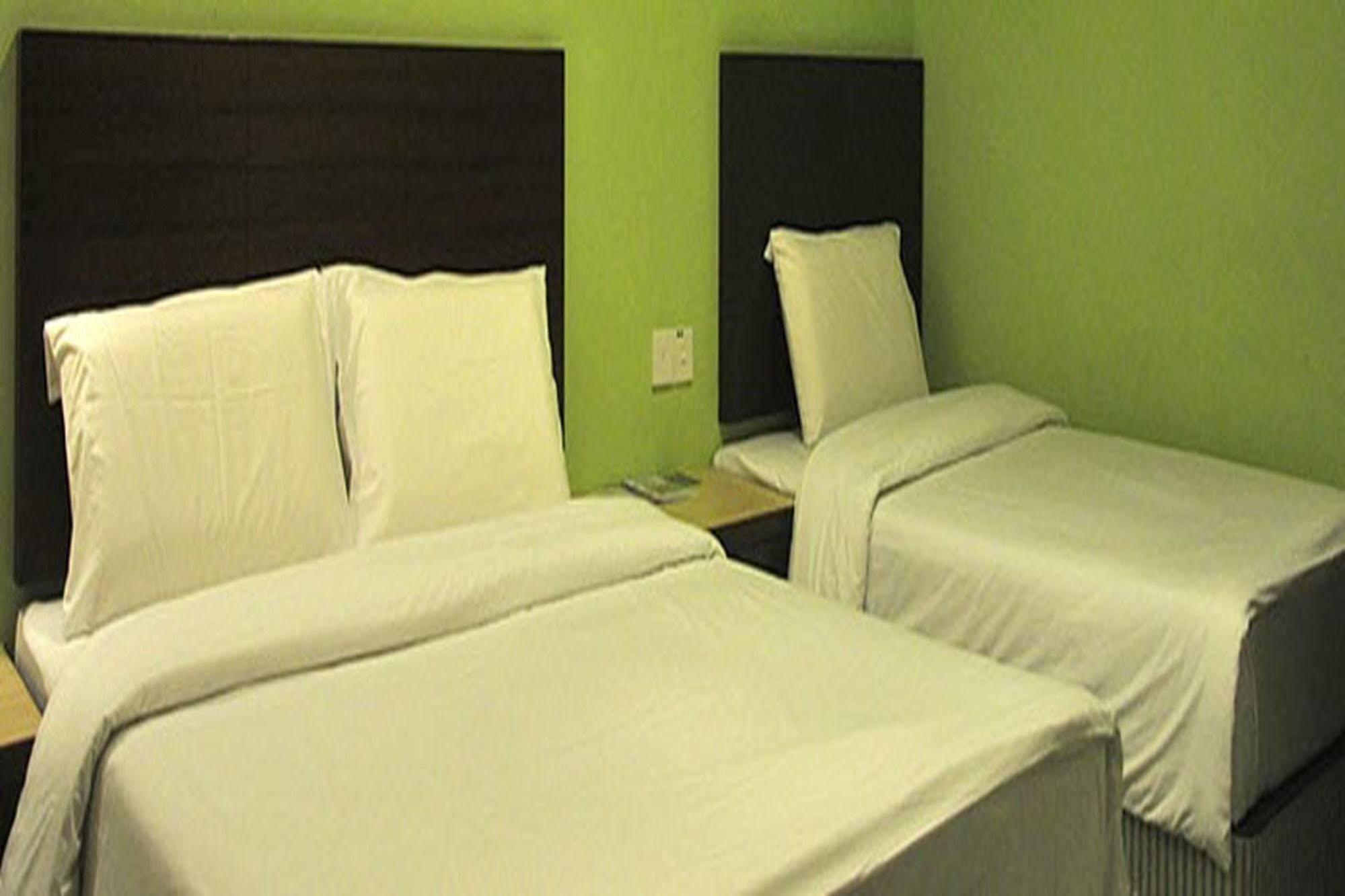 Golden Bay Hotel Melaka Zewnętrze zdjęcie